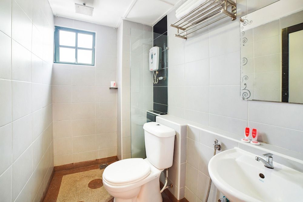 Collection O Seremban Near Gateway Mall Formerly Sri Mutiara Hotel Suite Triple 3