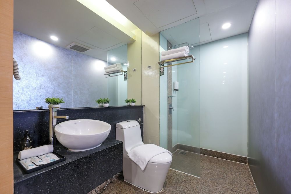 Empire Suite Subang by MyKey Premier Essential King 7