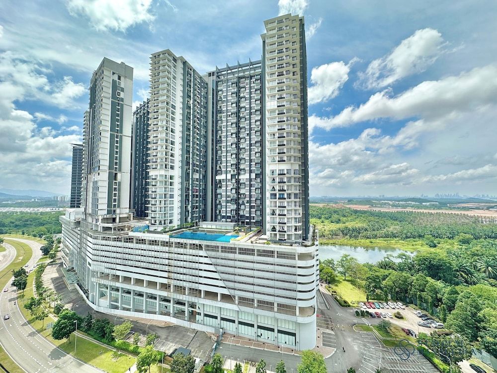 Afiniti Residences Medini by Stayrene Family Apartment, 1 Bedroom, Air conditioning, City View 14