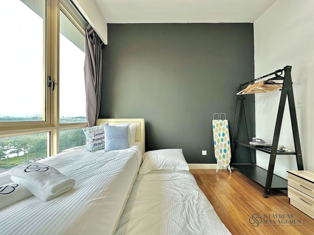 Afiniti Residences Medini by Stayrene Comfort Apartment, 2 Bedrooms, City View