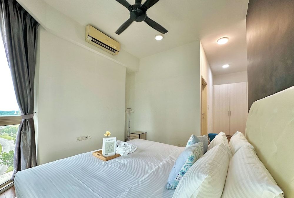 Afiniti Residences Medini by Stayrene Comfort Apartment, 2 Bedrooms, City View 3