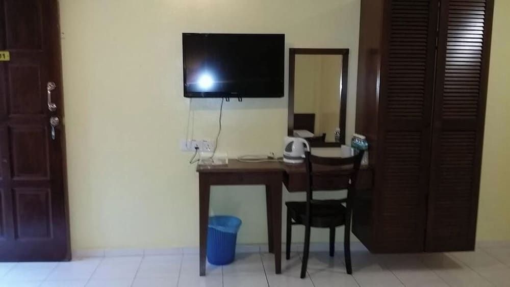 Cherating Eastana Beach Resort Superior Triple Room 4