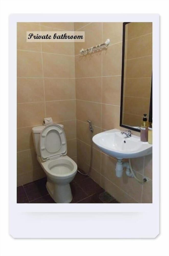 Riverside Palm Inn Deluxe Double Room 7