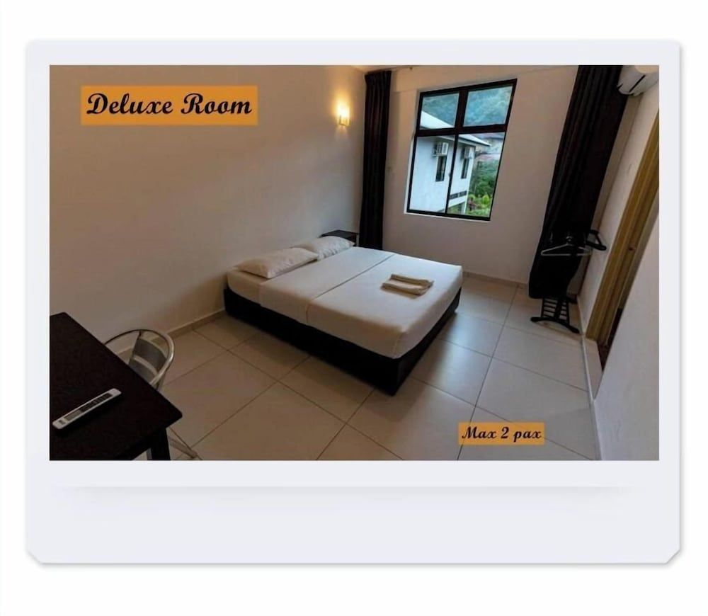 Riverside Palm Inn Deluxe Double Room 2