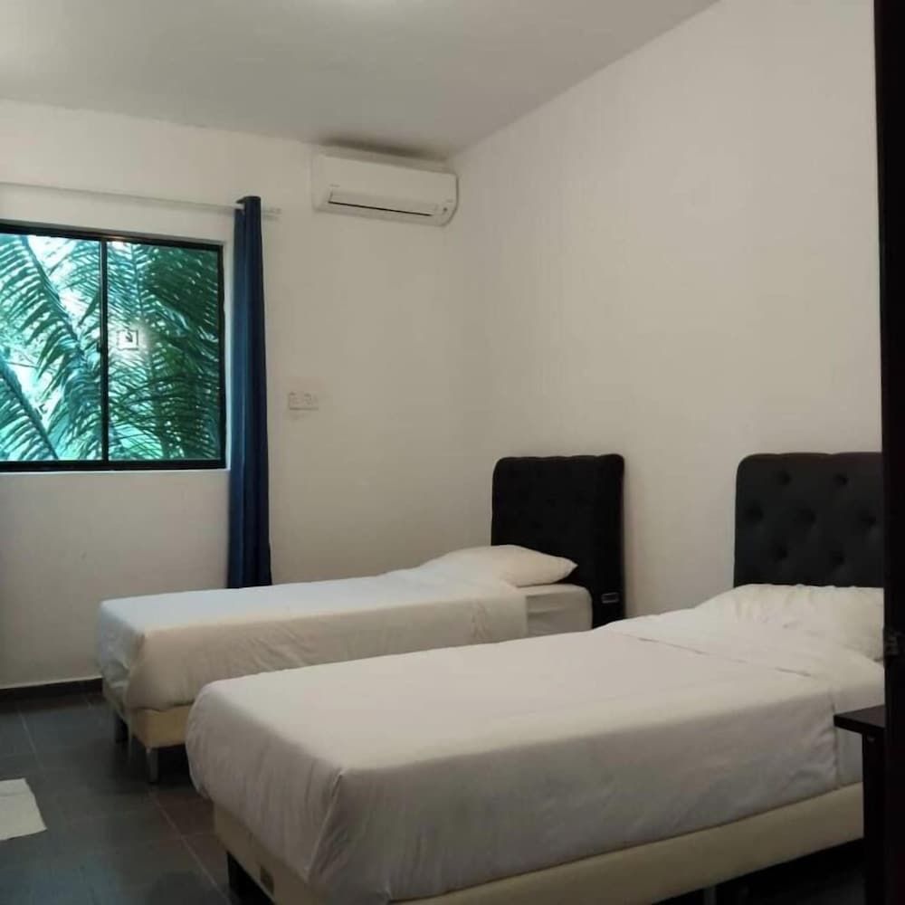 Riverside Palm Inn Deluxe Double Room 5