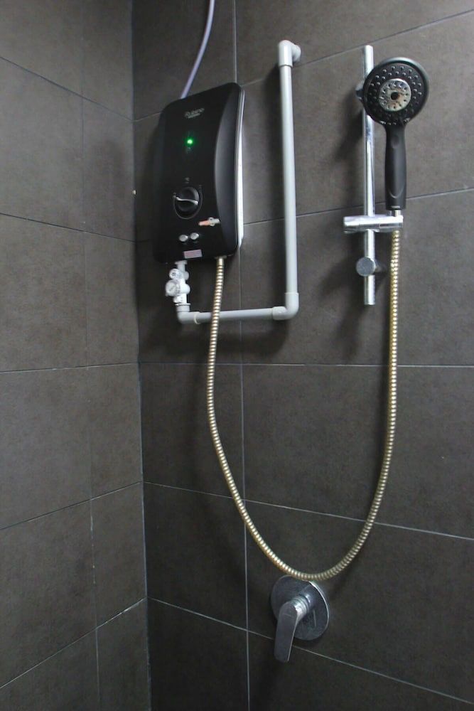 A Lovely, Utropolis Studio Near Kdu, Free Parking Apartment (0 Bedroom) 11