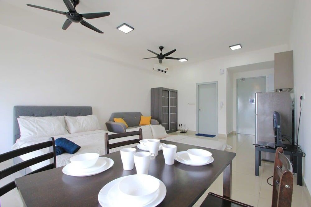 A Lovely, Utropolis Studio Near Kdu, Free Parking Apartment (0 Bedroom) 8