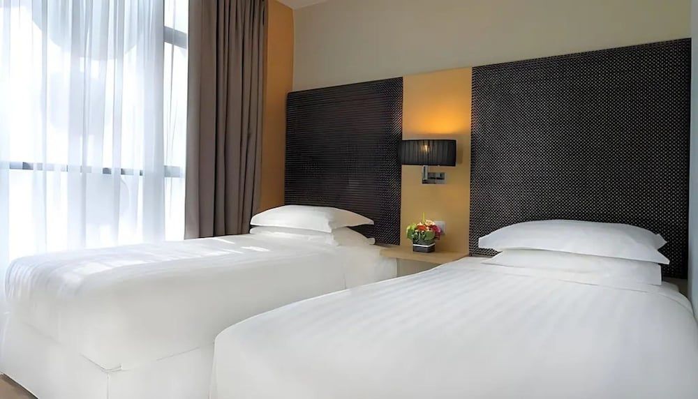 Capital O Empire Hotel Subang Family Suite 4