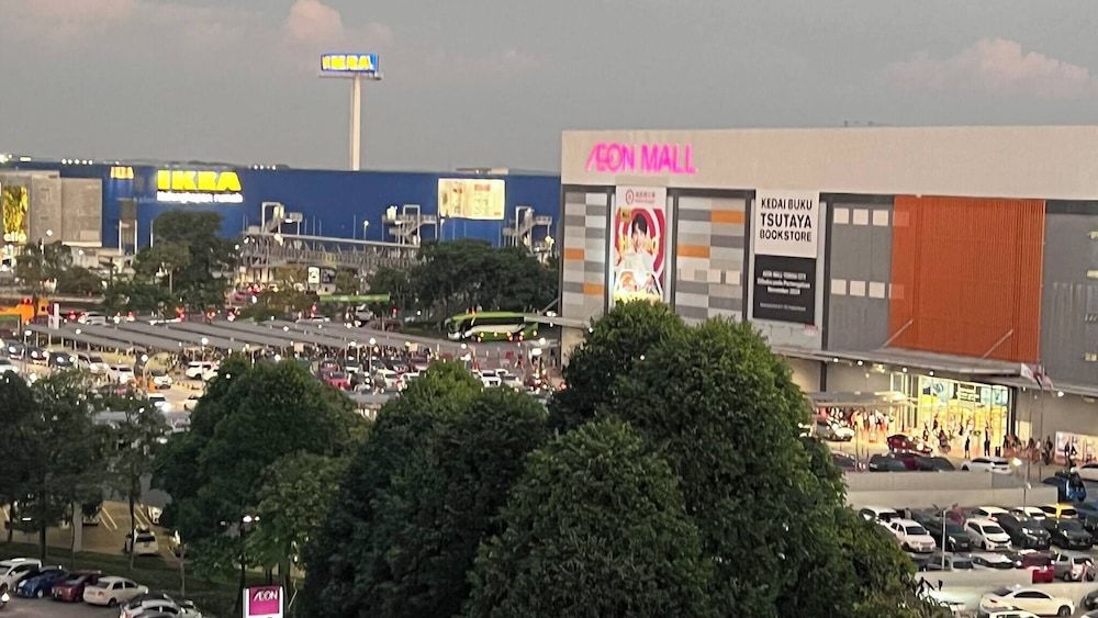 Valueroomz Aeon Tebrau City Ikea KTV Movies FUN Apartment, 3 Bedrooms, Accessible, City View 15