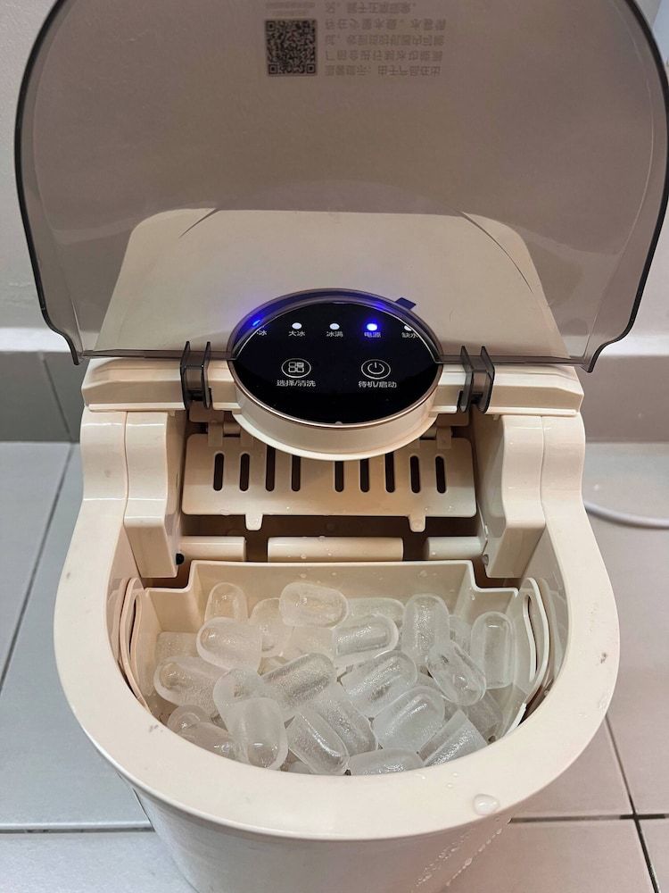 Valueroomz Aeon Tebrau City Ikea KTV Movies FUN Apartment, 3 Bedrooms, Accessible, City View 18