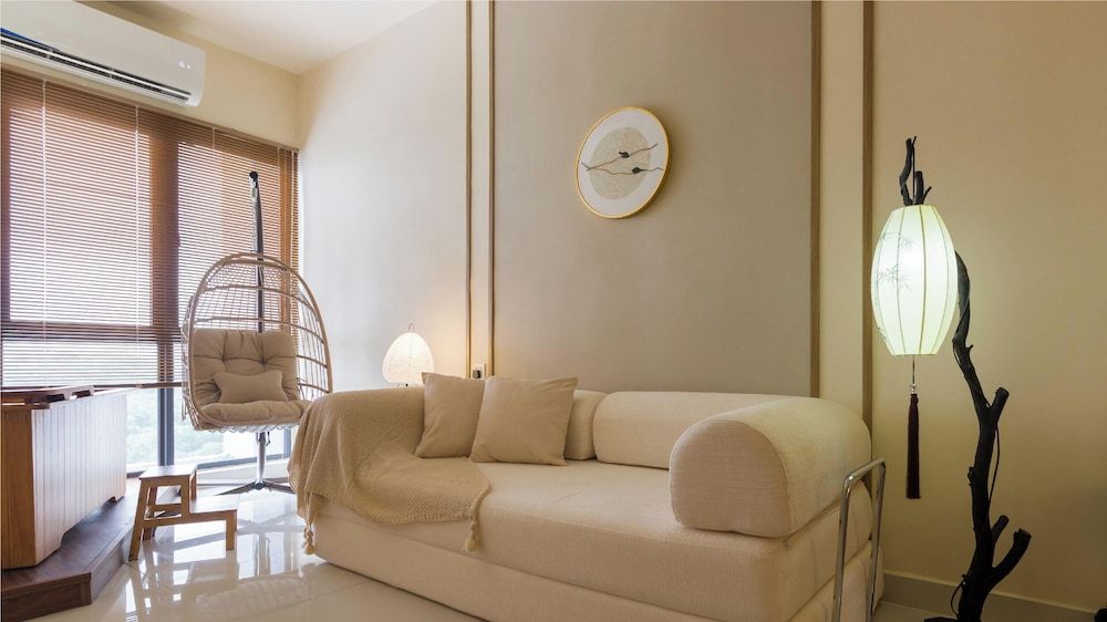 KIP Core Soho Suite by Five Senses Japandi Premium Studio with Bathtub 8