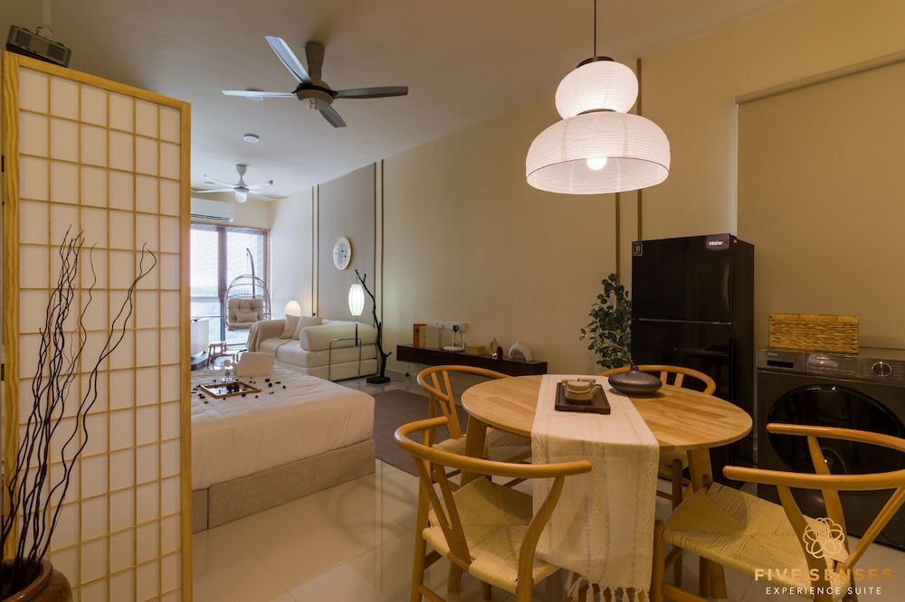 KIP Core Soho Suite by Five Senses Japandi Premium Studio with Bathtub 15