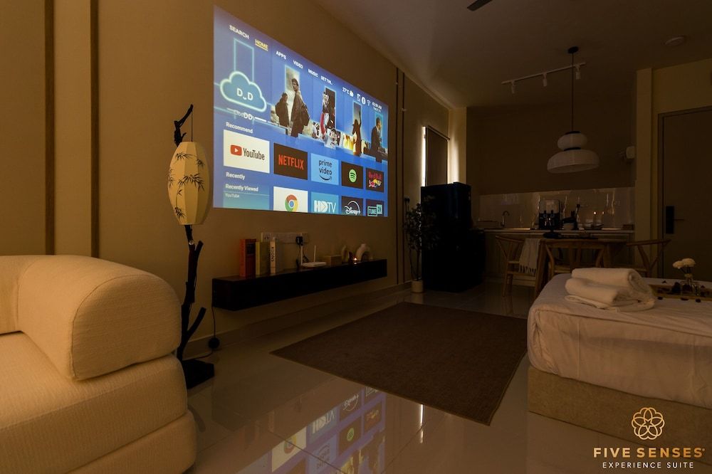 KIP Core Soho Suite by Five Senses Japandi Premium Studio with Bathtub 12