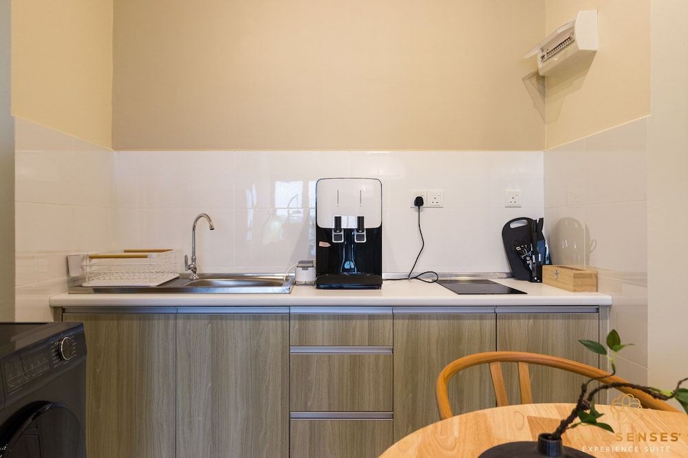 KIP Core Soho Suite by Five Senses Japandi Premium Studio with Bathtub 7