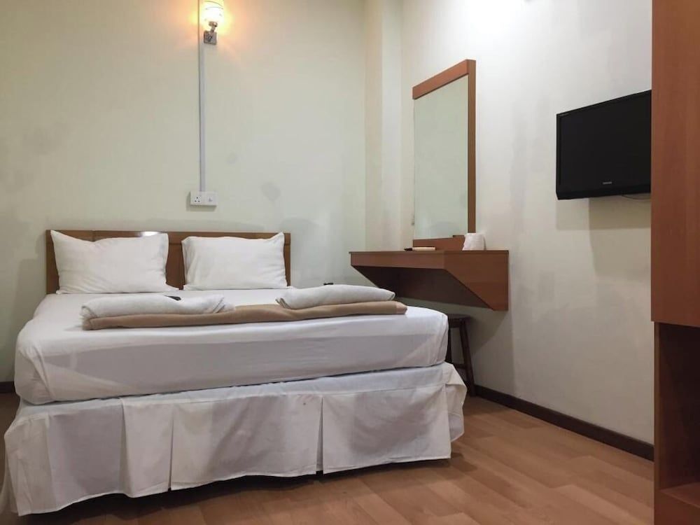 Sri Malik Hotel Tanjung Malim Standard Double or Twin Room 2
