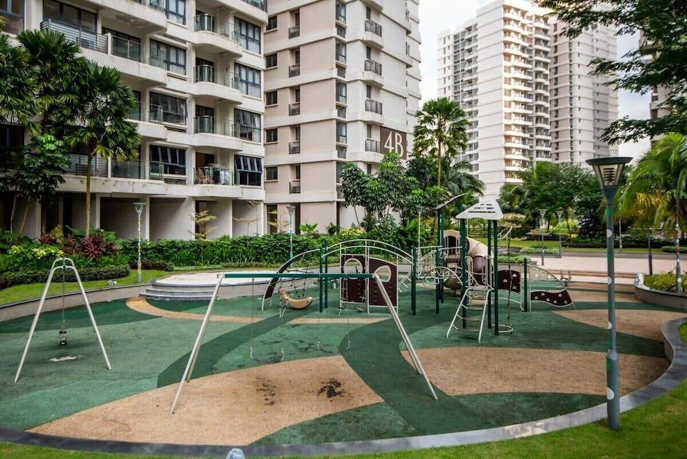 A Stylish 2BR Suite, Water Views, Free Parking Apartment (2 Bedrooms) 38