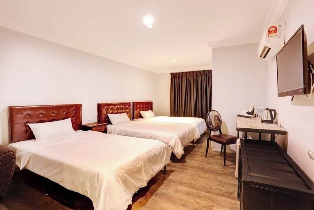 Hotel Kristal Triple Room 6