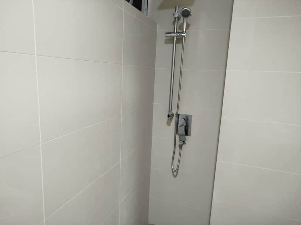 Binjai 8 KLCC By Arman Family Apartment, Non Smoking, City View 13