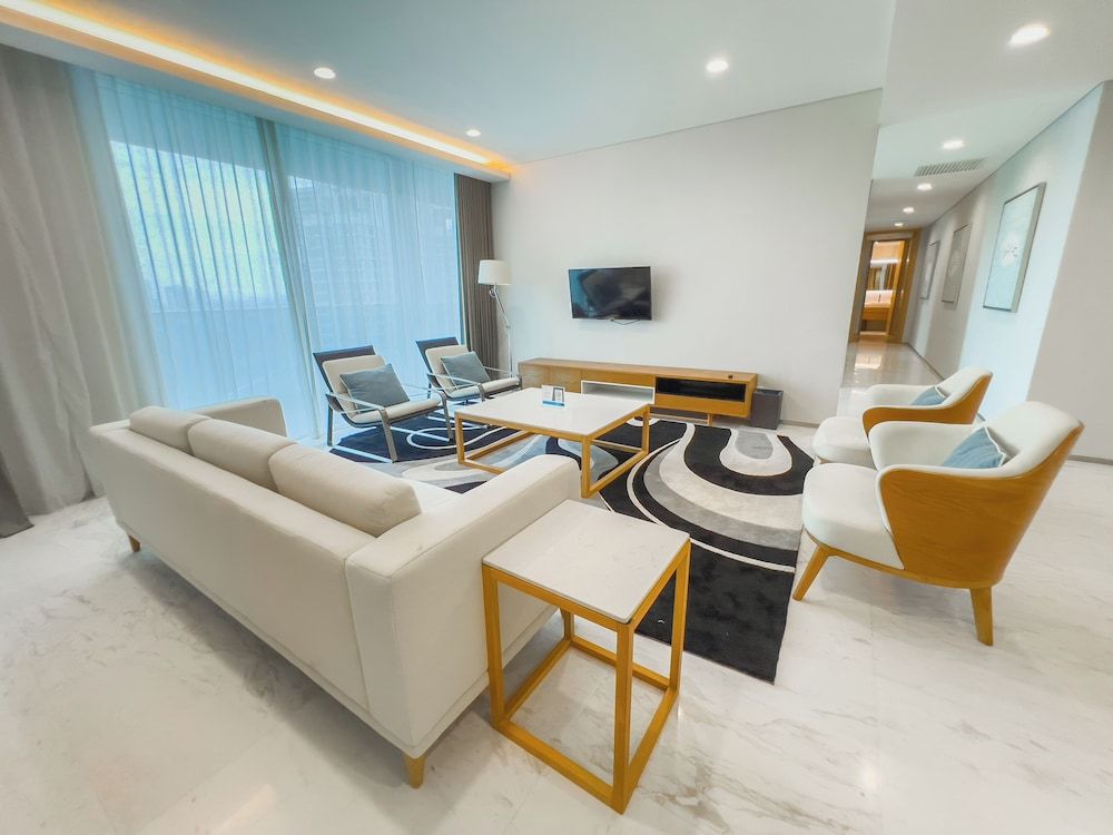 UH FLAT Hotels & Resorts PENTHOUSE 5 BEDROOM