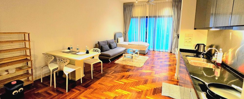 The Mews KLCC By Service Apartment Standard Apartment, 1 Bedroom, Balcony, City View 9