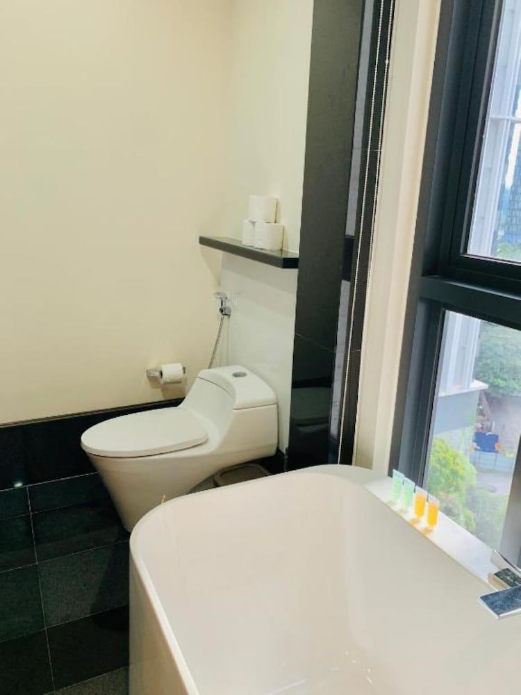 The Mews KLCC By Service Apartment Standard Apartment, 1 Bedroom, Balcony, City View 20