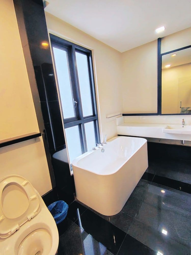 The Mews KLCC By Service Apartment Standard Apartment, 1 Bedroom, Balcony, City View 18