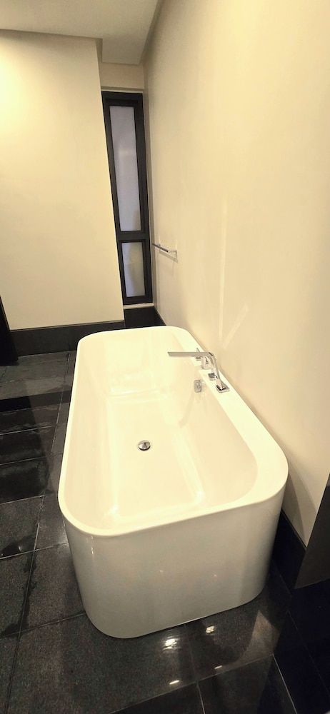 The Mews KLCC By Service Apartment Standard Apartment, 1 Bedroom, Balcony, City View 14