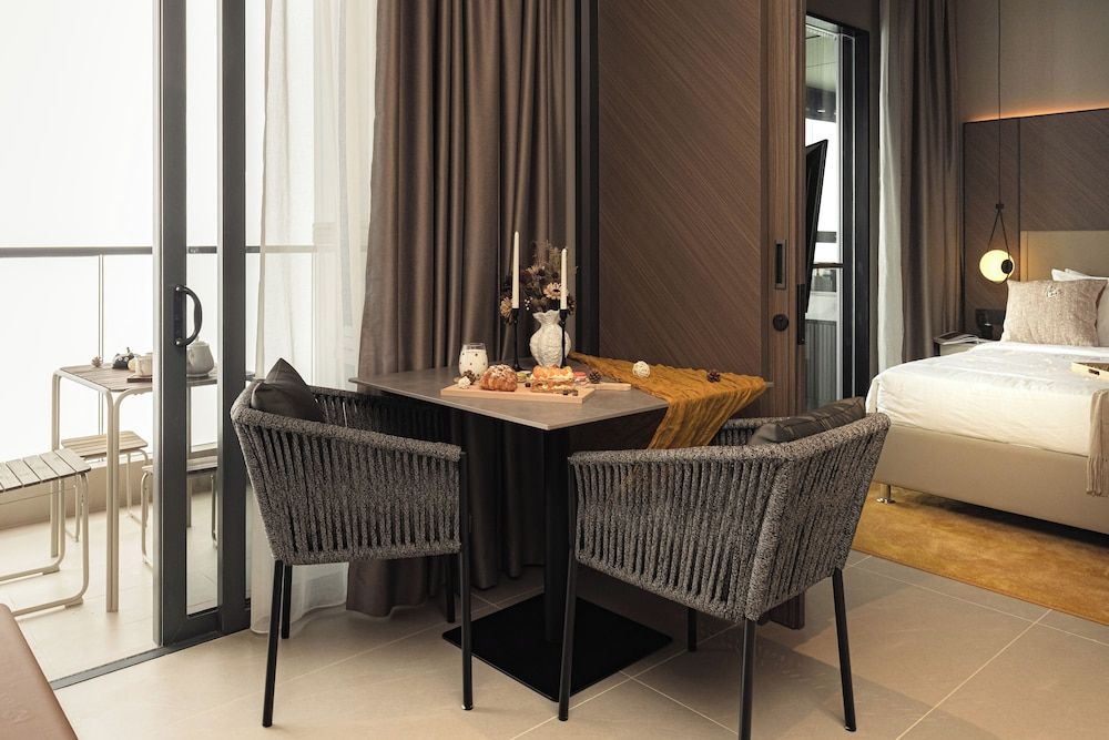 NaiBnB in Antara Genting Executive Apartment, 1 Bedroom, Balcony, Mountain View 9