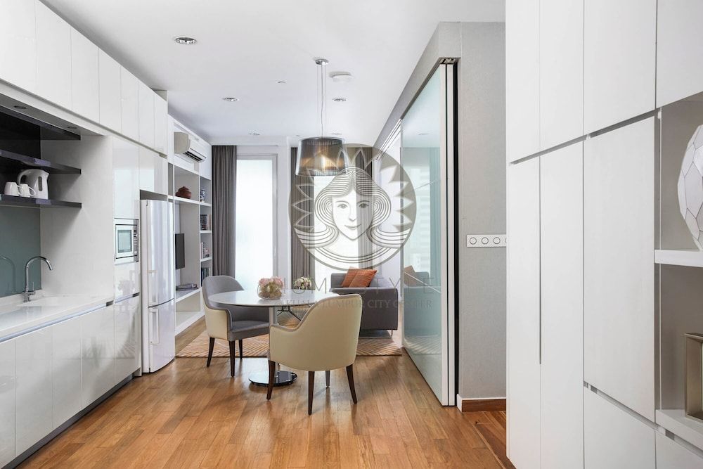 One Bedroom Premier