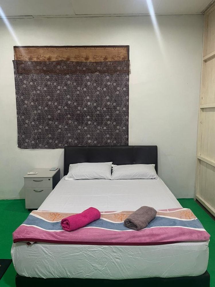 OYO 91250 Roomstay Awie Deluxe Double Room 7