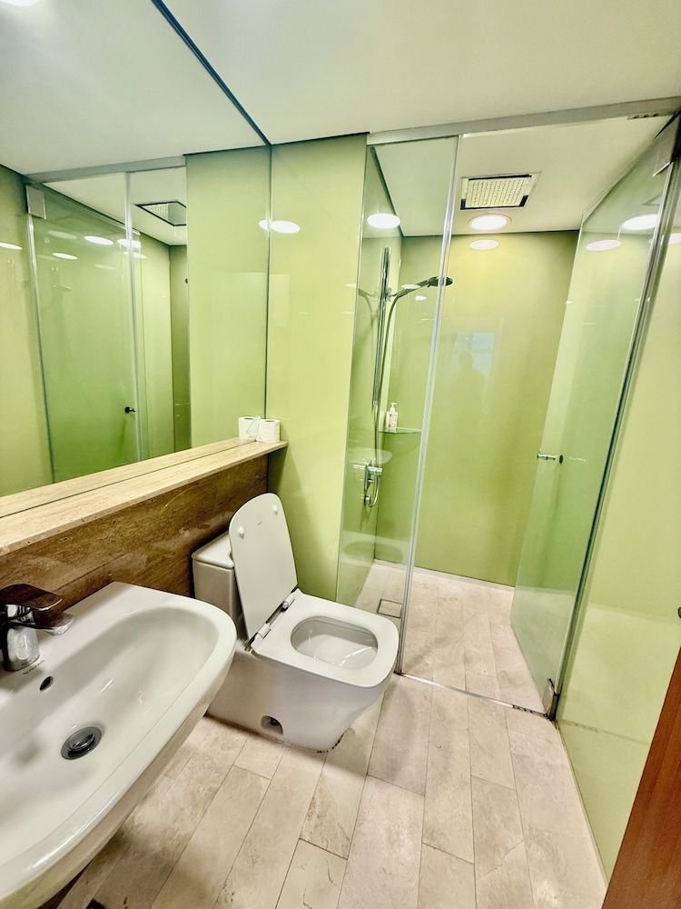 Sky premium suites klcc Family Apartment, City View 19