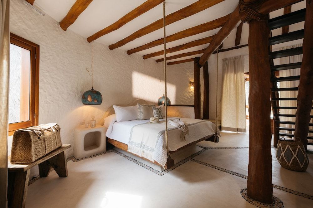 Beachfront room (4 pax)
