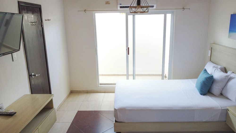 Rustic Hotel Isla Mujeres Double Bed Suite 8