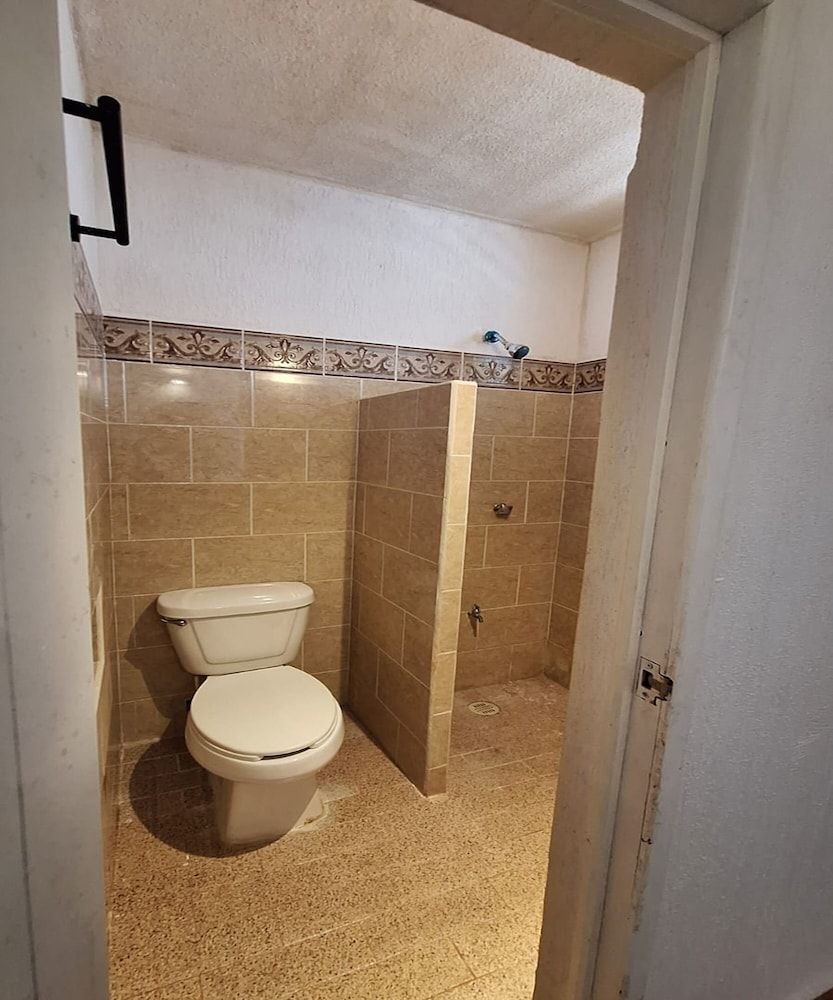 Capital O Hotel Rolovi Cancún Standard Room, 2 Double Beds 6