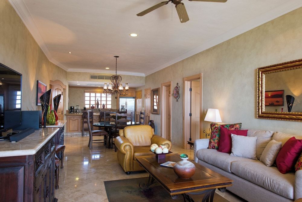 Unwind in Style Villa La Estancia Cabo Exclusive Suite, 2 Bedrooms, Garden View 8