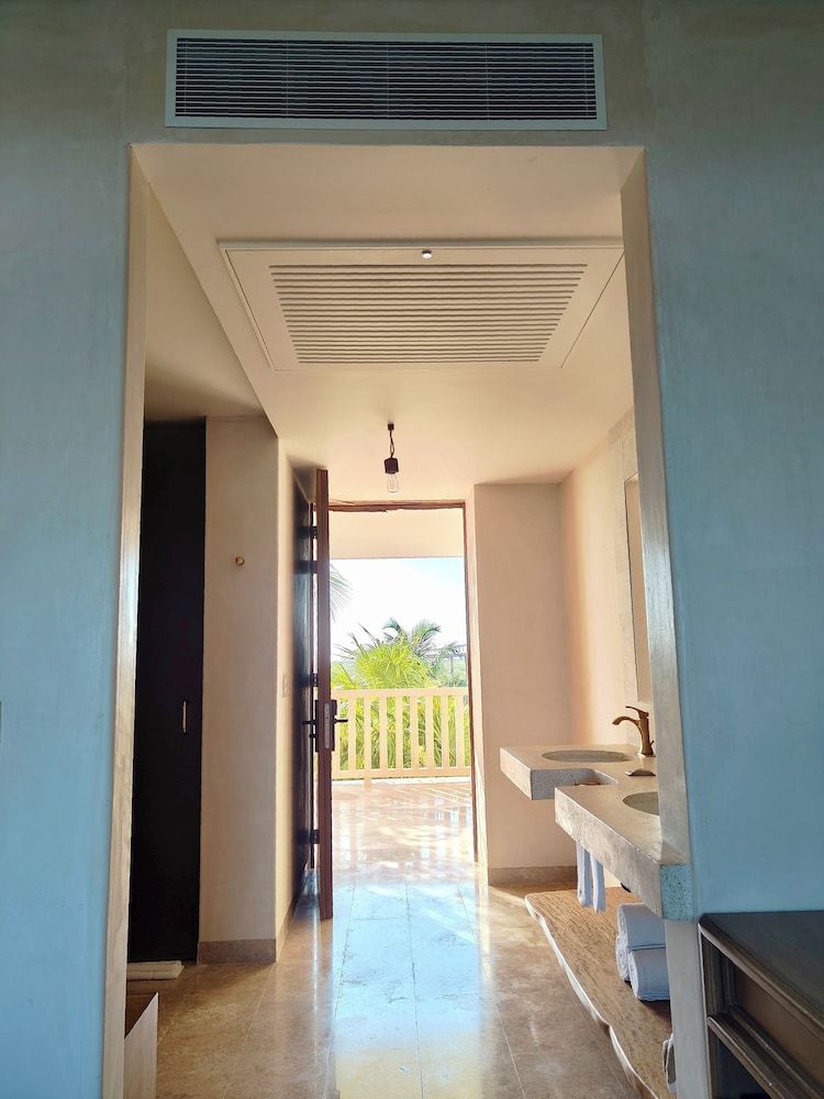 Azucar Hotel Tulum Deluxe Double Room, Partial Ocean View 5