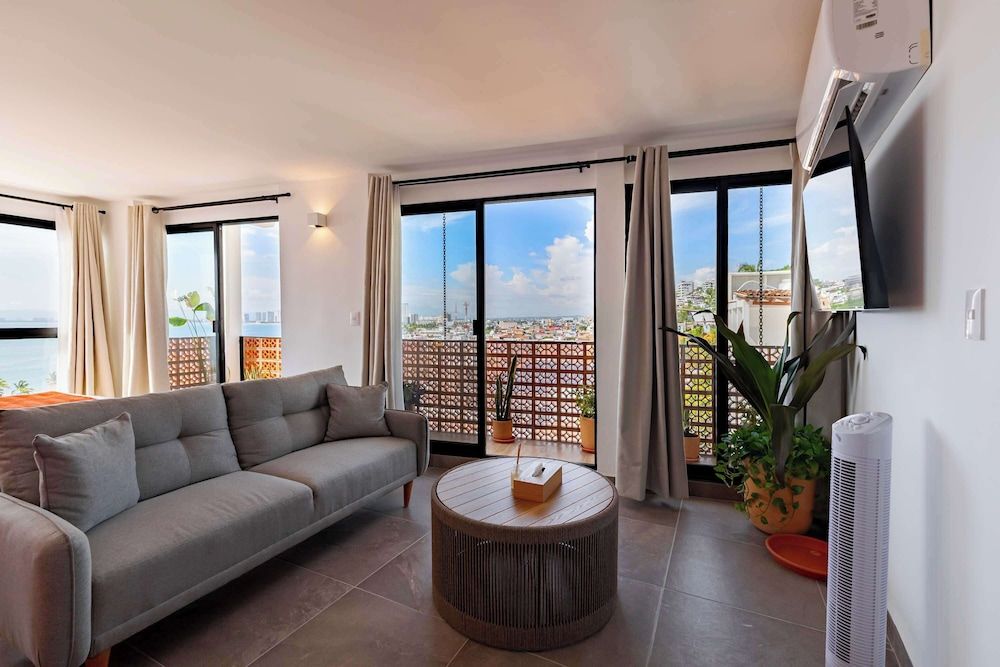 Raices Nomadas Boutique Hotel Vallarta Superior Suite, Ocean View 8