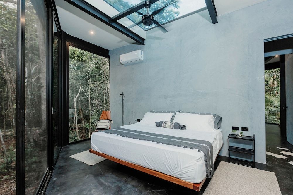 Sota Human Space Bungalow, 2 Bedrooms, Garden View (7) 2