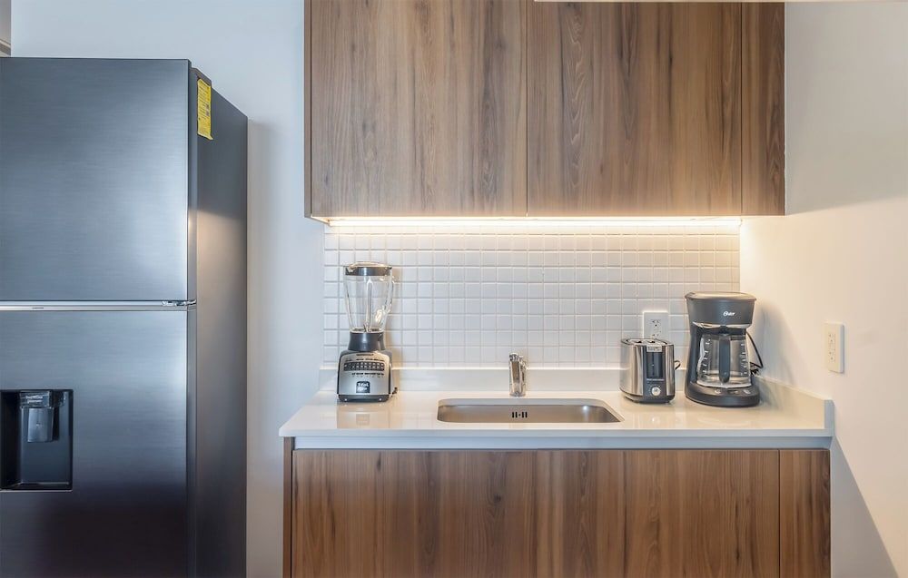 Stylish Playacar Condos w Balcony & Pool Deluxe Apartment, 2 Bedrooms, Pool View 6