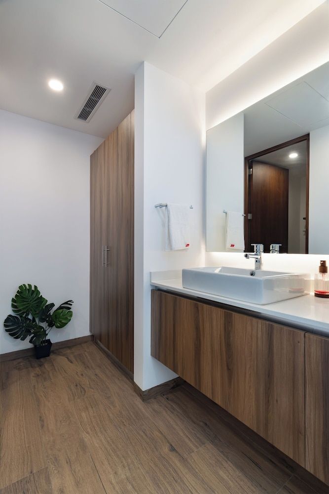 Stylish Playacar Condos w Balcony & Pool Exclusive Apartment, Garden View 30