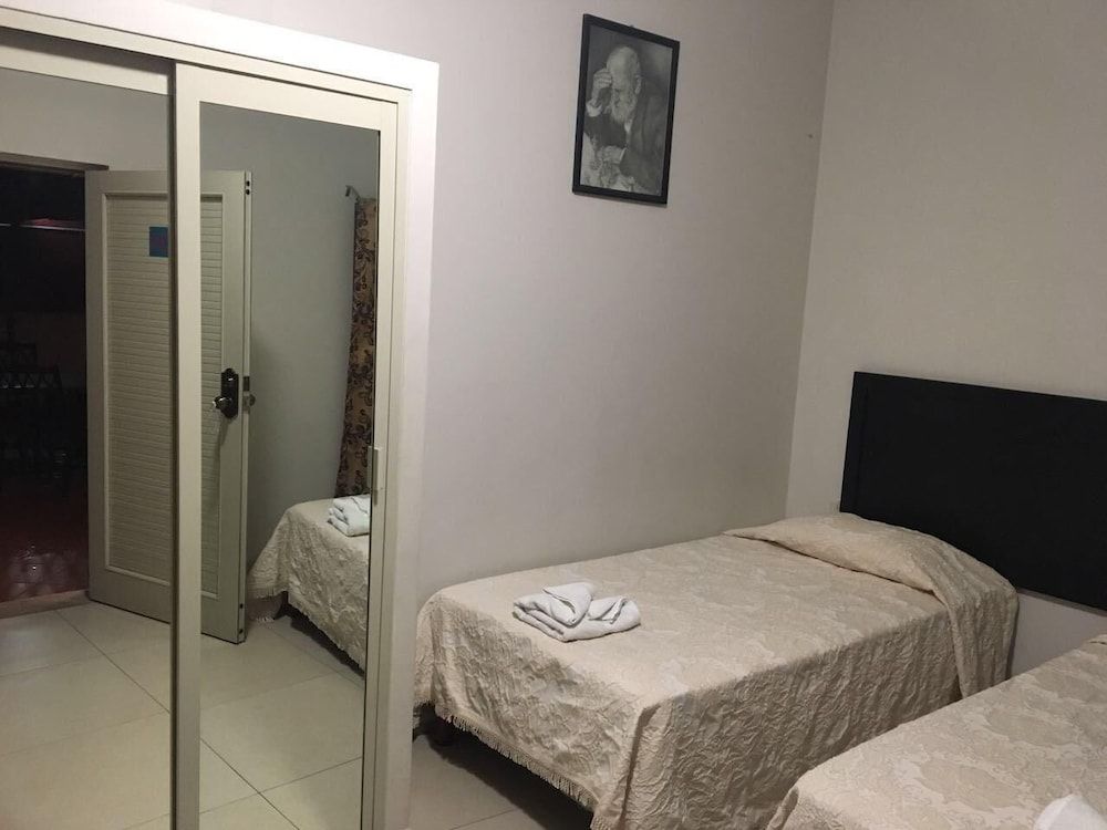 Rolovi Xalapa Hotel Standard Room 3