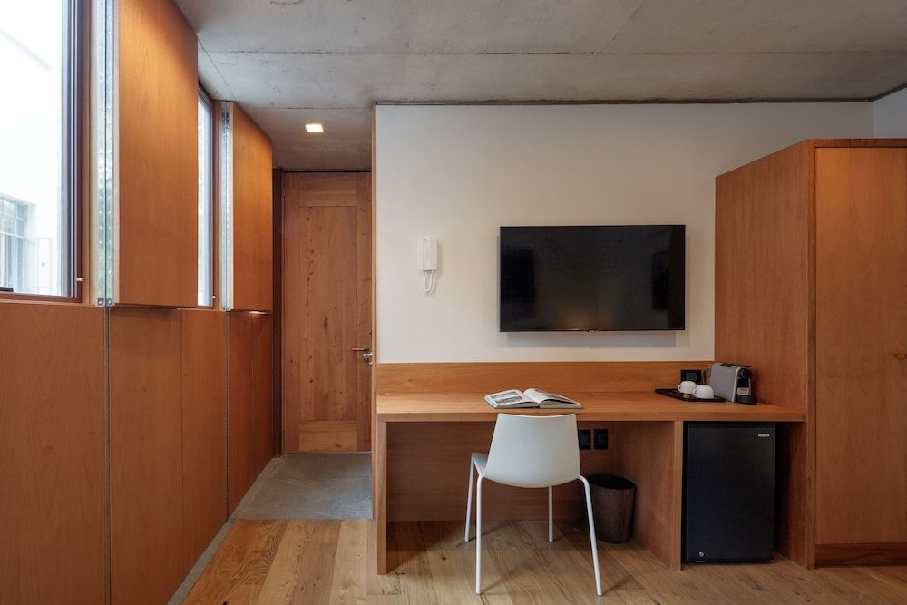 Casa Bosque Eduviges Design Room, 1 King Bed 8