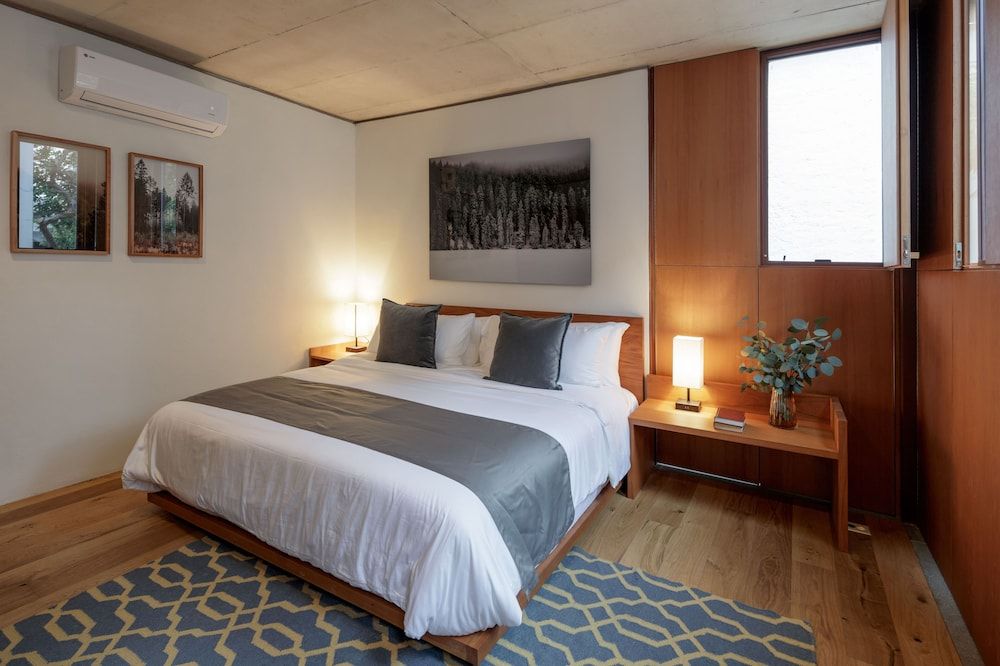 Casa Bosque Eduviges Design Room, 1 King Bed 3
