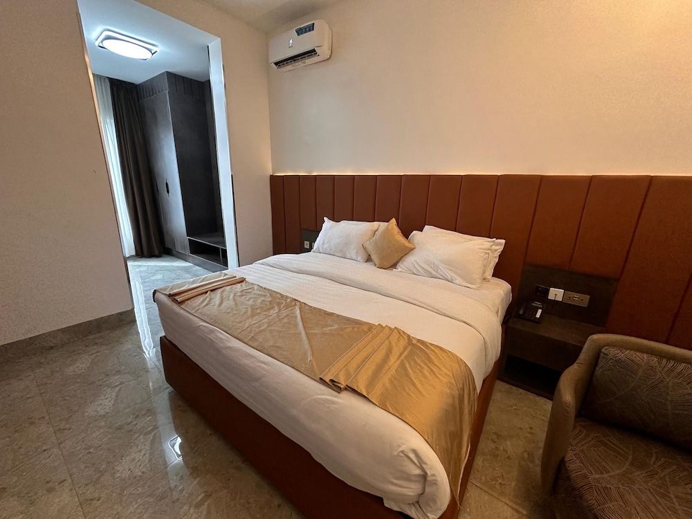 Deluxe Single Room, City View