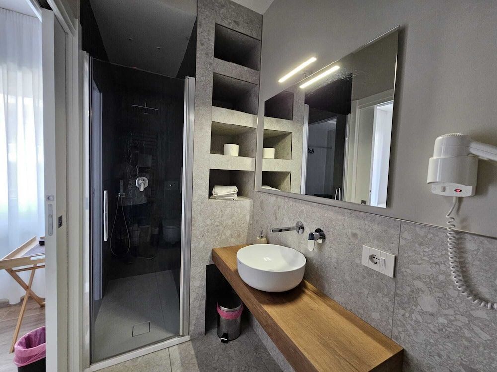 Riviera Suites Junior Double Room 2