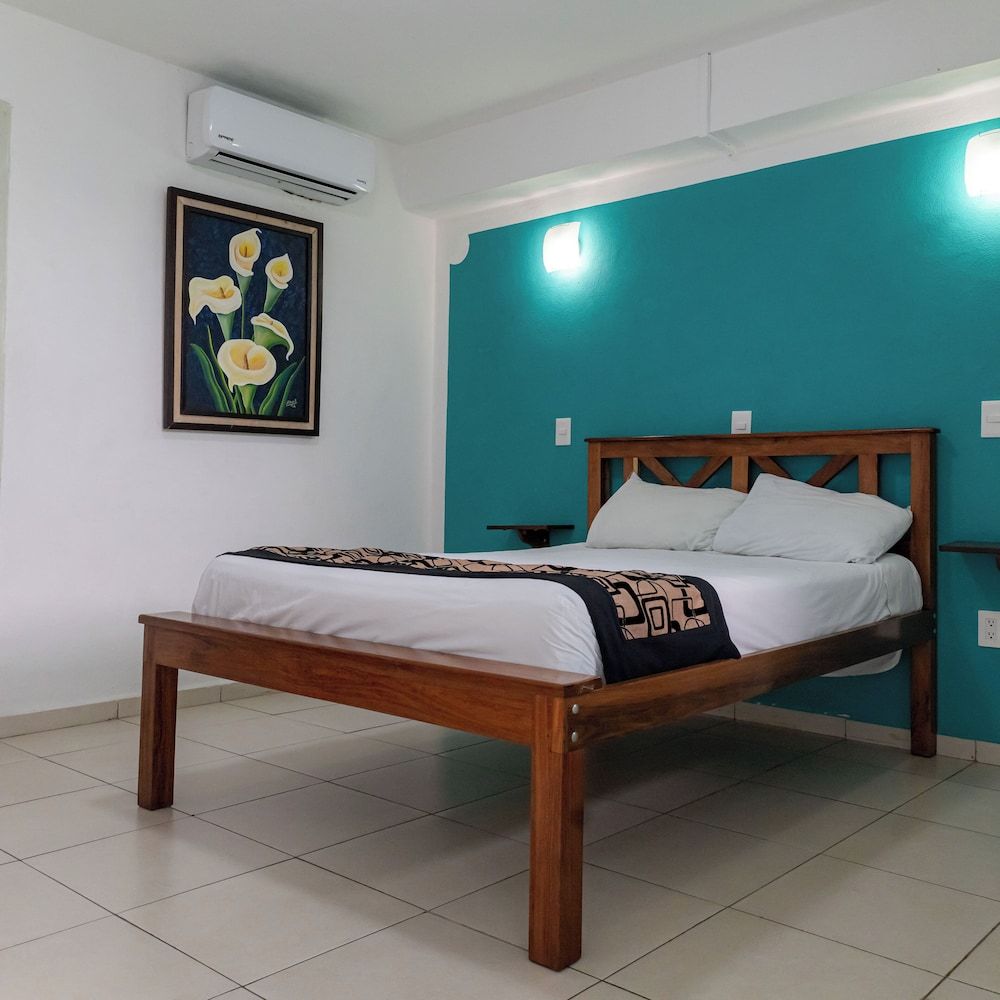 Hotel Las Palmas en Laurel Standard Double Room 4