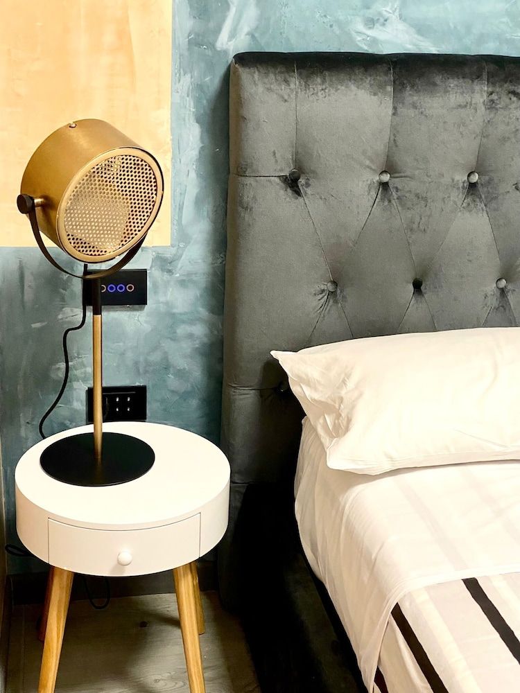 Hotel Tech Camera 9 3