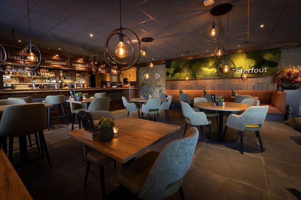 Peaceful Stay Near Trails Chalet 18