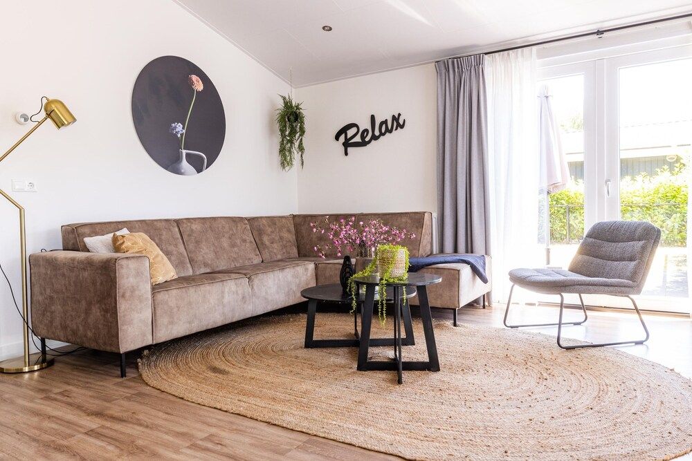 Peaceful Stay Near Trails Chalet 8