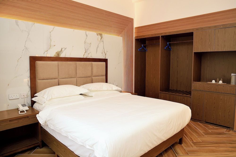 Double Room, Mountain View